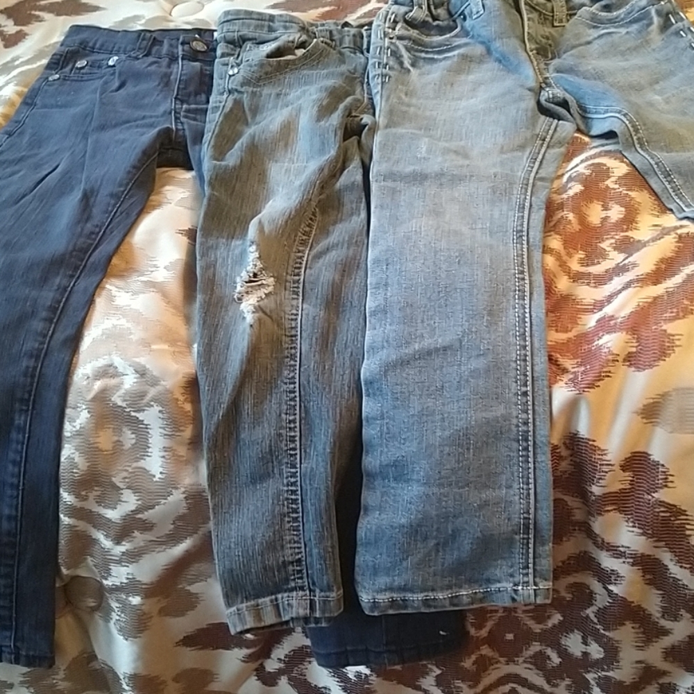 3 pairs of jeans
